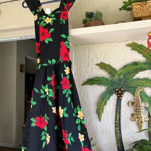 VTG Royal Creations Black Floral 100% cotton Hawaiian Dress Women’s size M